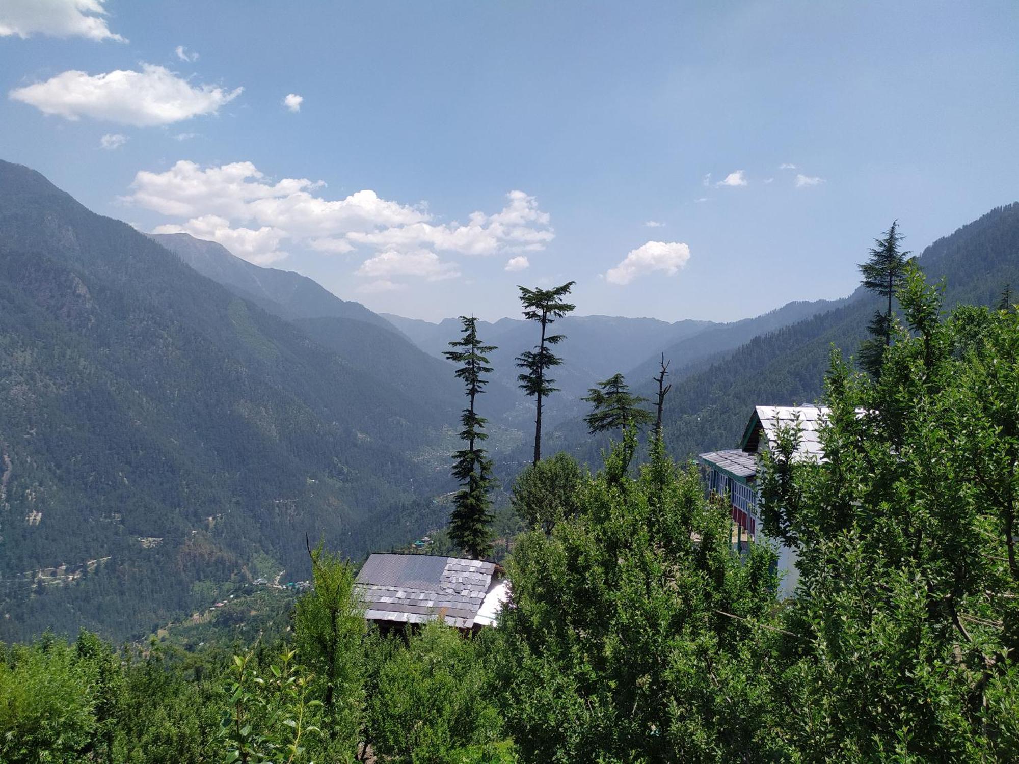 Mountain Eyrie Hotel Banjār Exterior photo