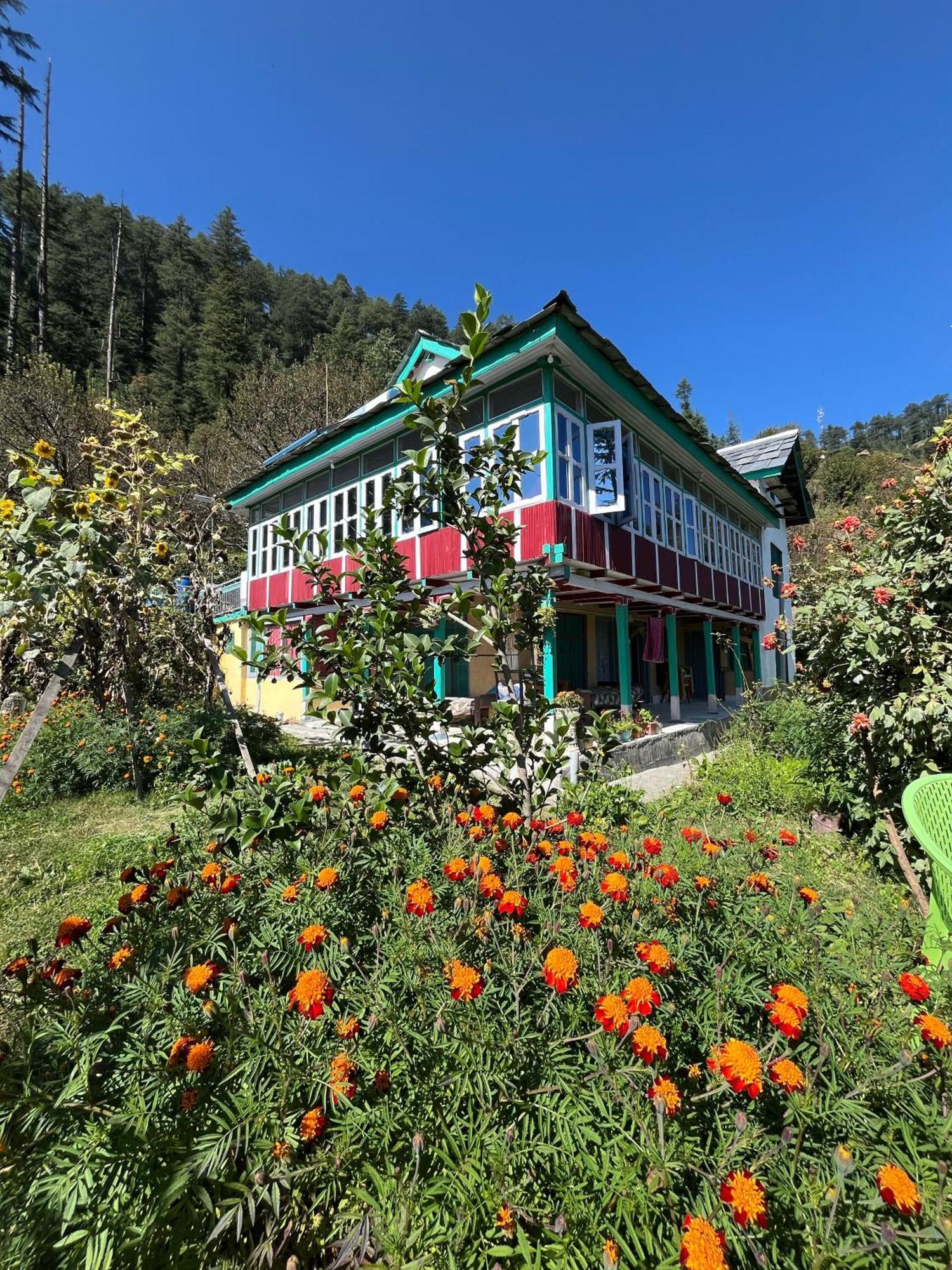 Mountain Eyrie Hotel Banjār Exterior photo