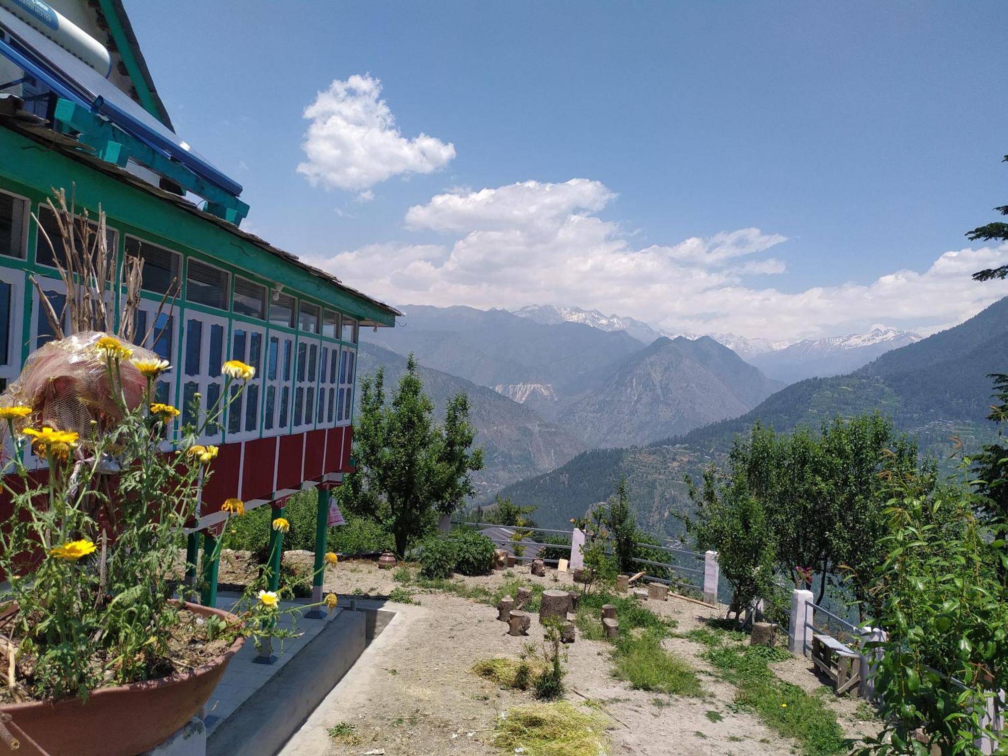 Mountain Eyrie Hotel Banjār Exterior photo